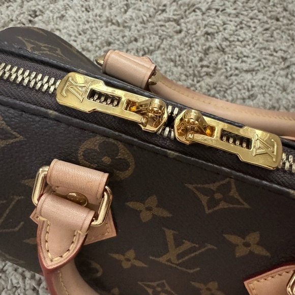 Louis Vuitton Speedy 20 Bandoliere - Picture 11 of 16